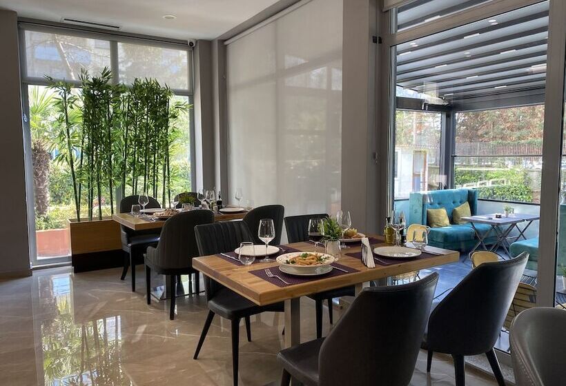 Doanesia Premium Hotel & Spa