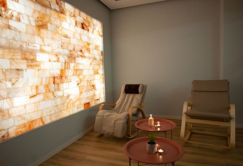 Doanesia Premium Hotel & Spa