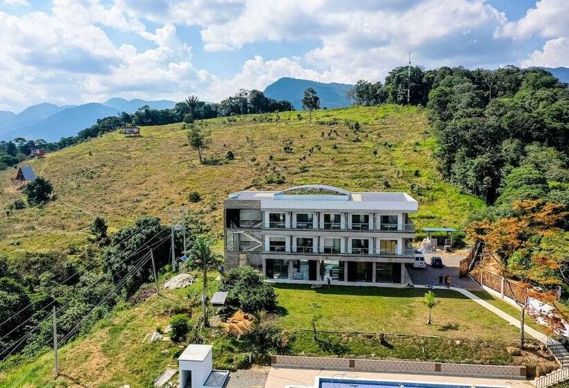 Guayupes Hotel De Aventura