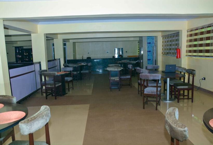 Halatria Hotel & Towers