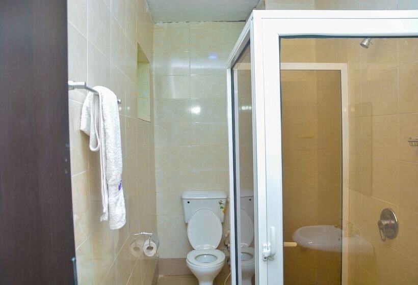 Halatria Hotel & Towers