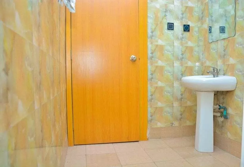 Halatria Hotel & Towers