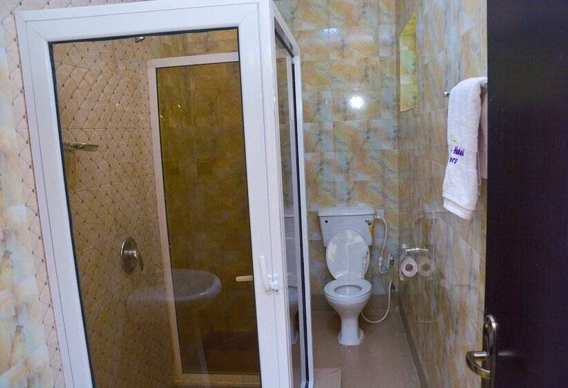 Halatria Hotel & Towers