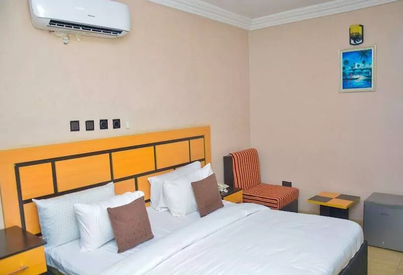 Halatria Hotel & Towers