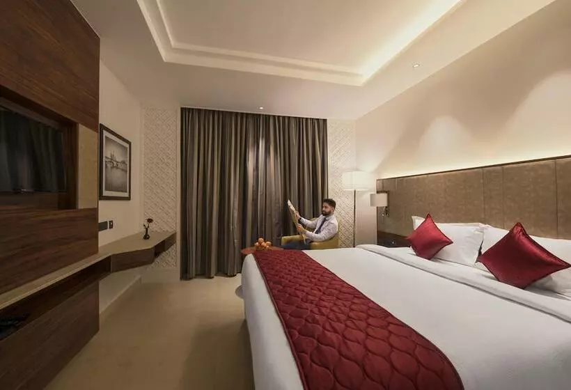 ホテル Aarya Mansion