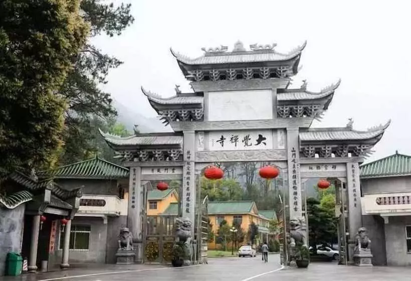 Hotelli Blossom Garden Resort