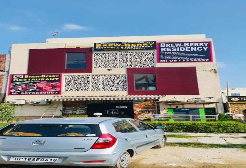 Hotel Blueberry Residency