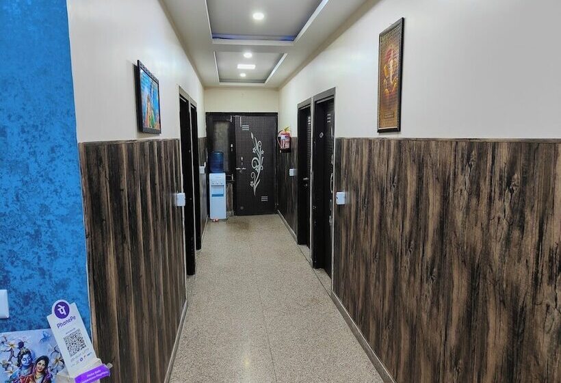 Hotel Blueberry Residency