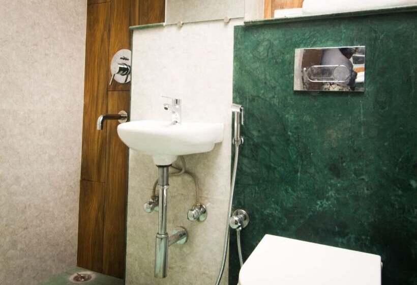 בית מלון כפרי Bumble Bee