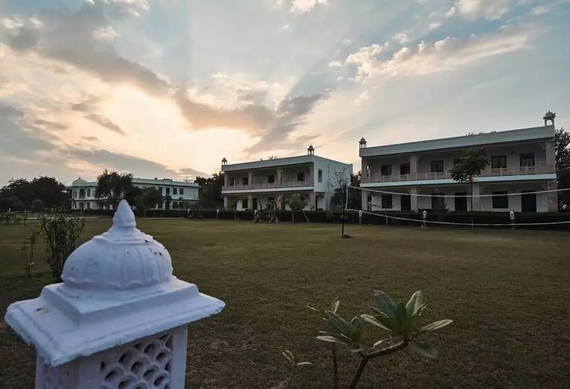 ホテル Clarksinn Suites Ranthambore