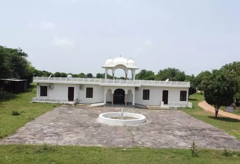 ホテル Clarksinn Suites Ranthambore
