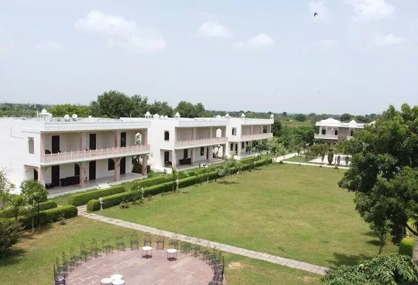 ホテル Clarksinn Suites Ranthambore