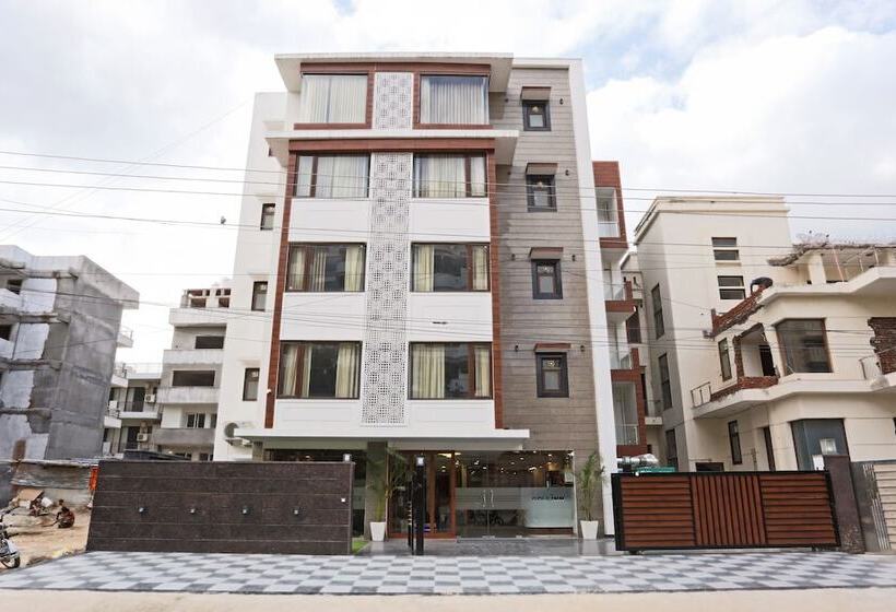 فندق Golf Inn Golf Course Road