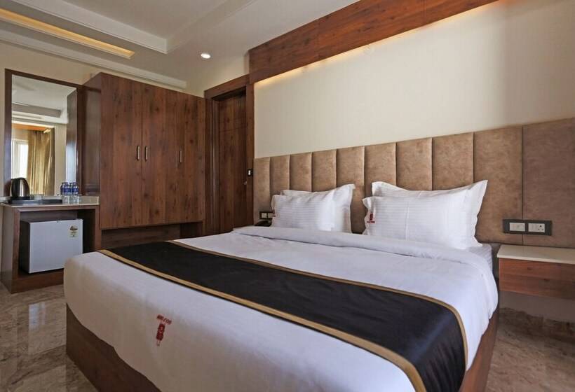 فندق Golf Inn Golf Course Road