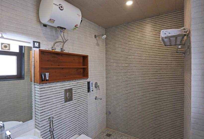 فندق Golf Inn Golf Course Road