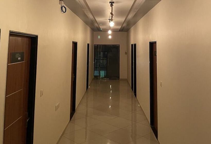 Отель Greenland Resort