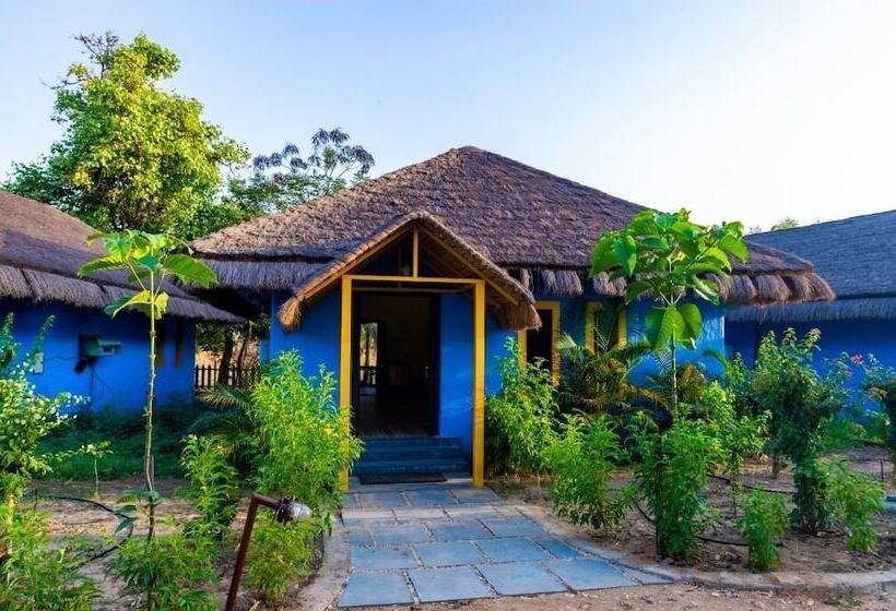 בית מלון כפרי Mayur The Karma