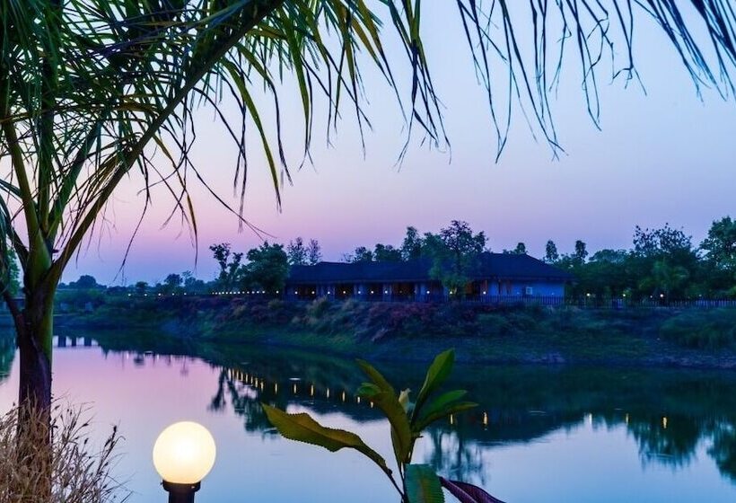 בית מלון כפרי Mayur The Karma