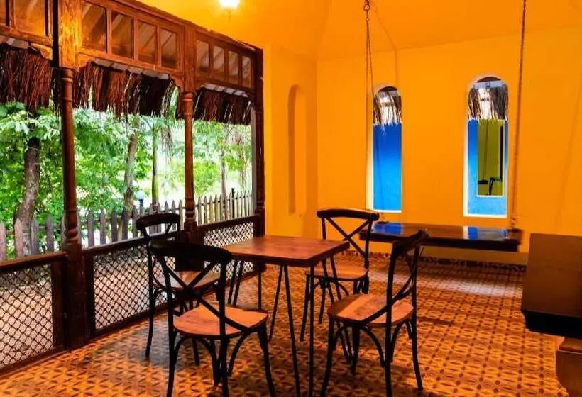 Hotelli Mayur The Karma