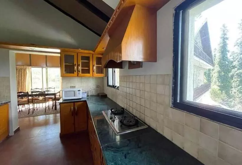 هتل Montaña Villa Murree