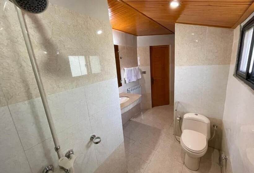 هتل Montaña Villa Murree