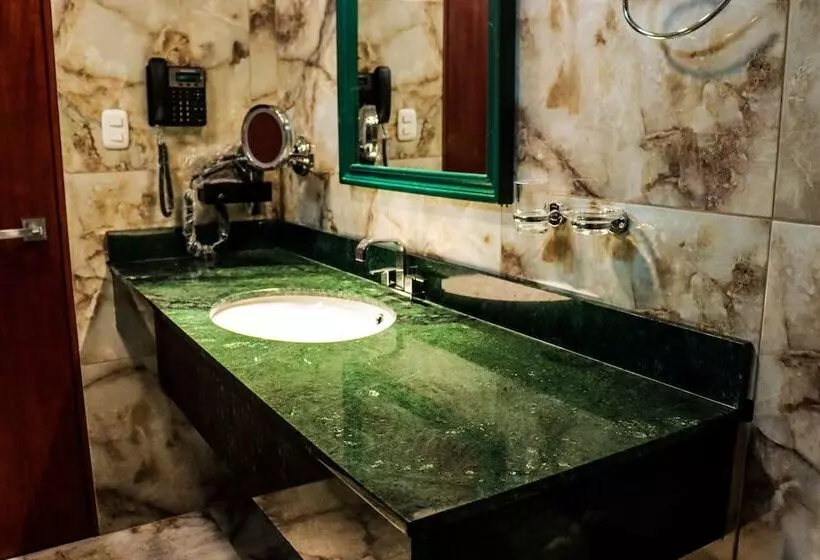 Hotelli Puerta Del Sol Colca