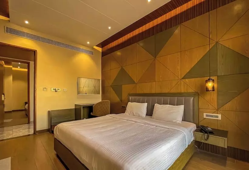 Hotelli Symphony Inn