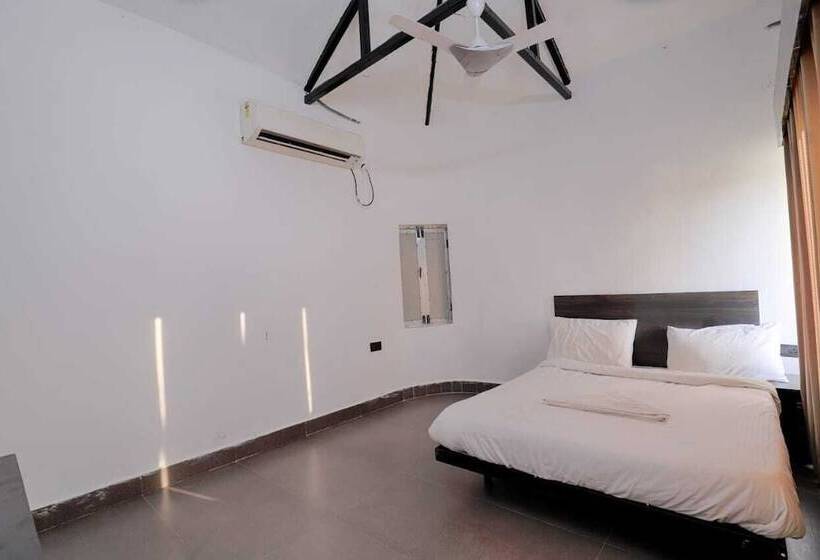 Hotel The Ashoka Farms And Resort