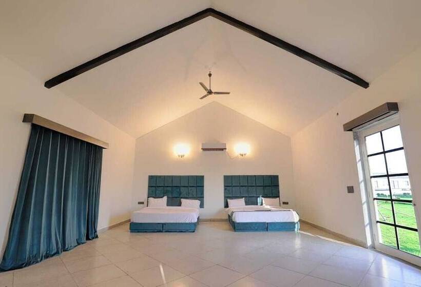 Hotel The Ashoka Farms And Resort