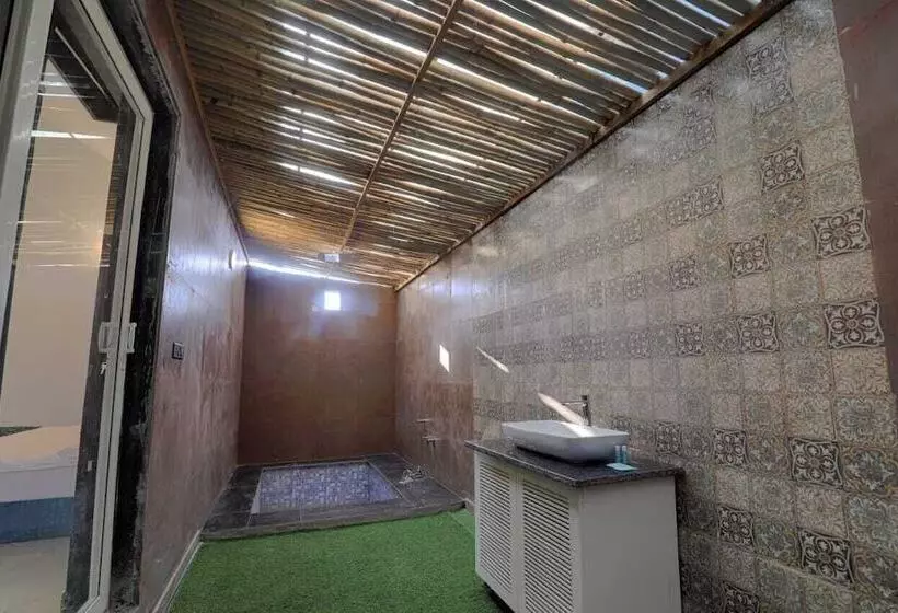 Hotelli The Ashoka Farms And Resort