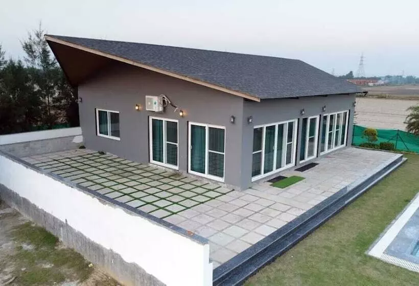 Hotelli The Ashoka Farms And Resort