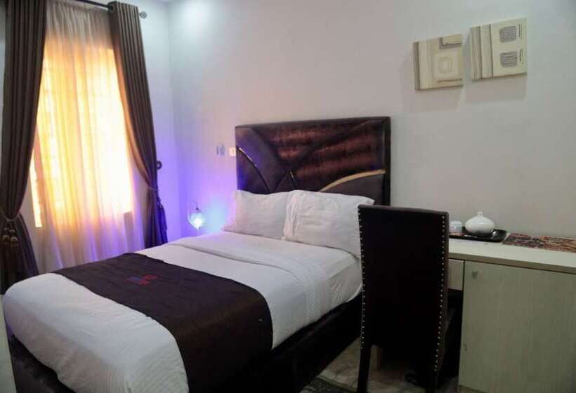 هتل Treasureland Cottage