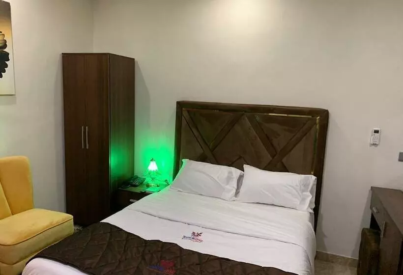 هتل Treasureland Cottage