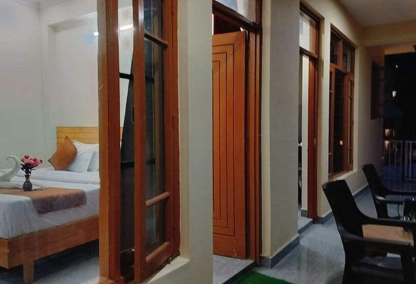 בית מלון כפרי White Mountain By Hill Hikers