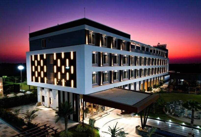 Krishna Hotel And Resort