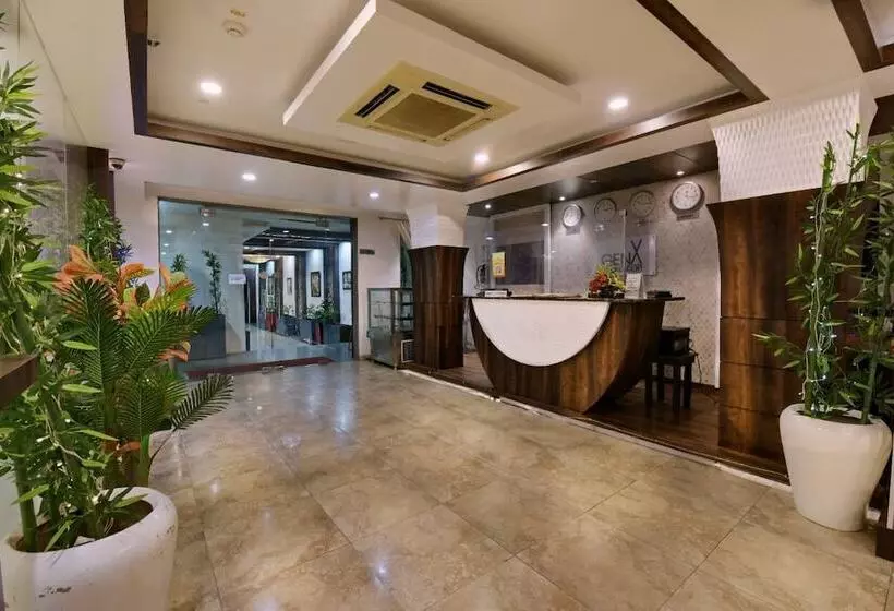 Le Crescent Hotel By Trot, Indirapuram