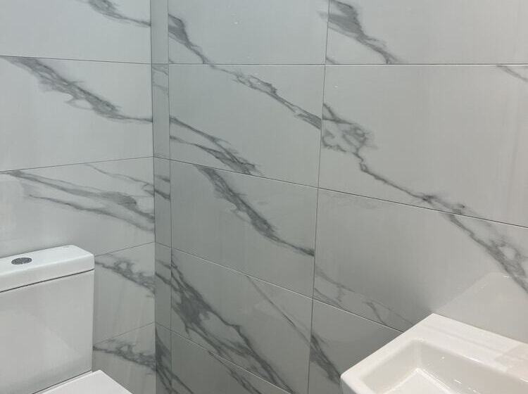 פנסיון Park View Residence Northolt Near Tube