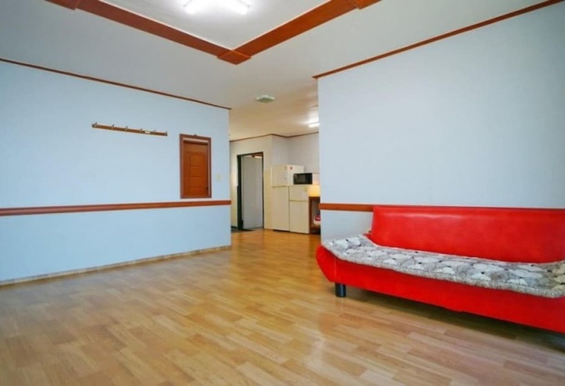 Buan Bada Punggyeong Pension