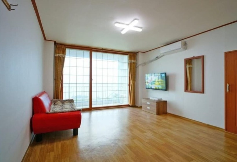 Buan Bada Punggyeong Pension