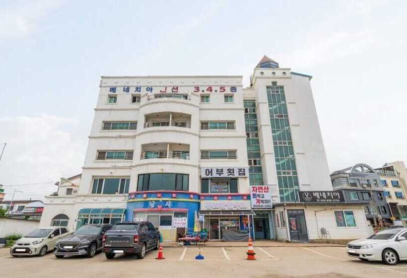 Goseong Venecia Pension