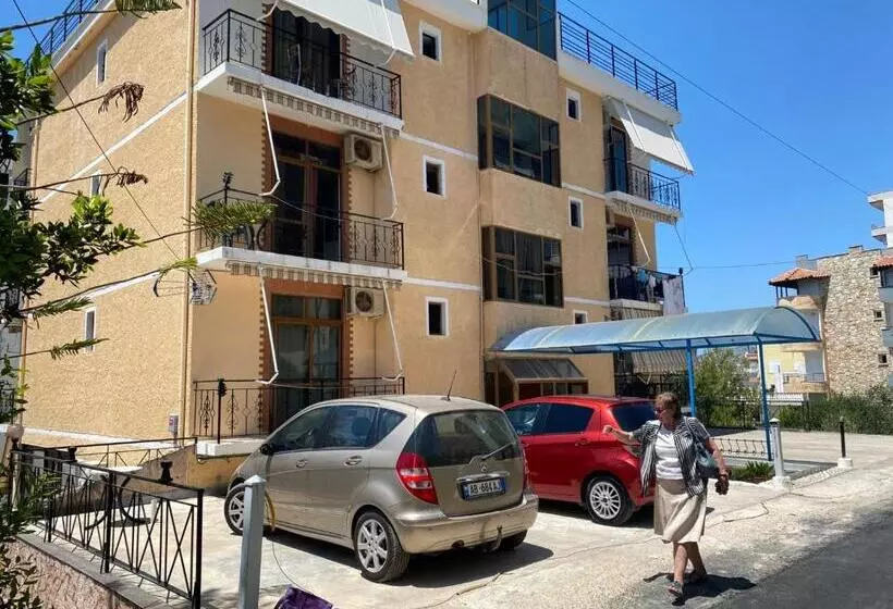 ホテル Augusto Rooms