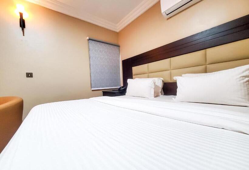 هتل Fadar S Place