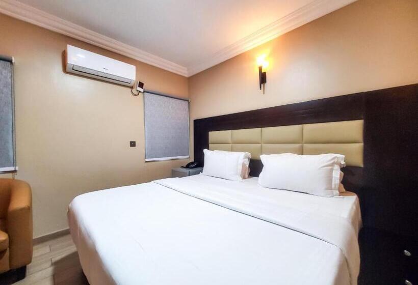 هتل Fadar S Place