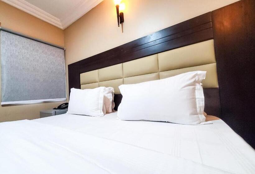 هتل Fadar S Place