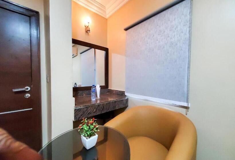 هتل Fadar S Place