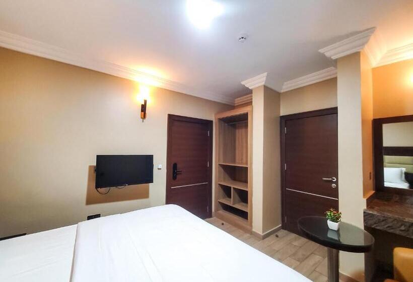 هتل Fadar S Place