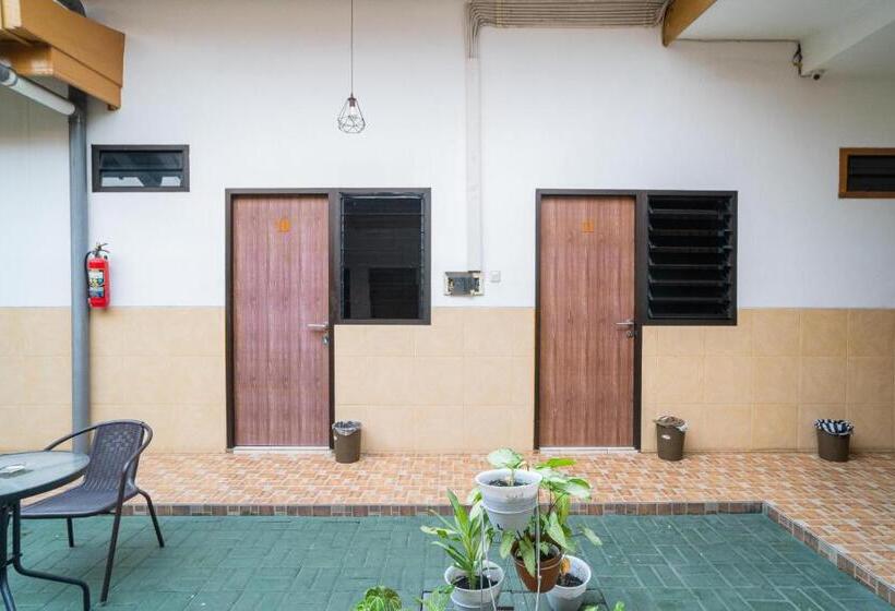 فندق Koolkost Syariah At Kanwa Surabaya   Minimum Stay 30 Nights