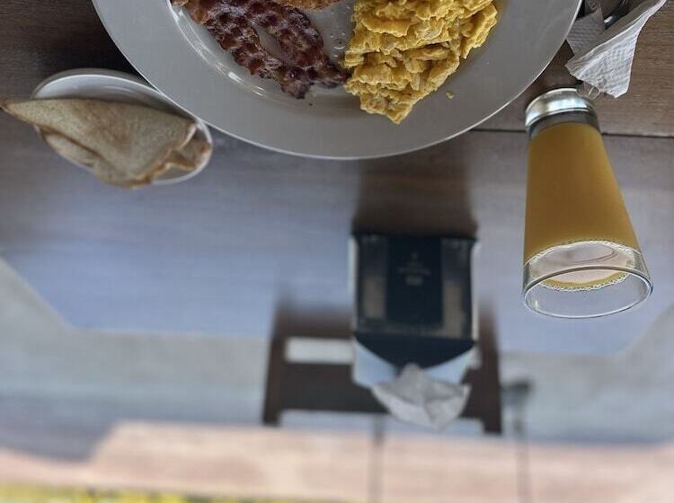 فندق Mayan Water