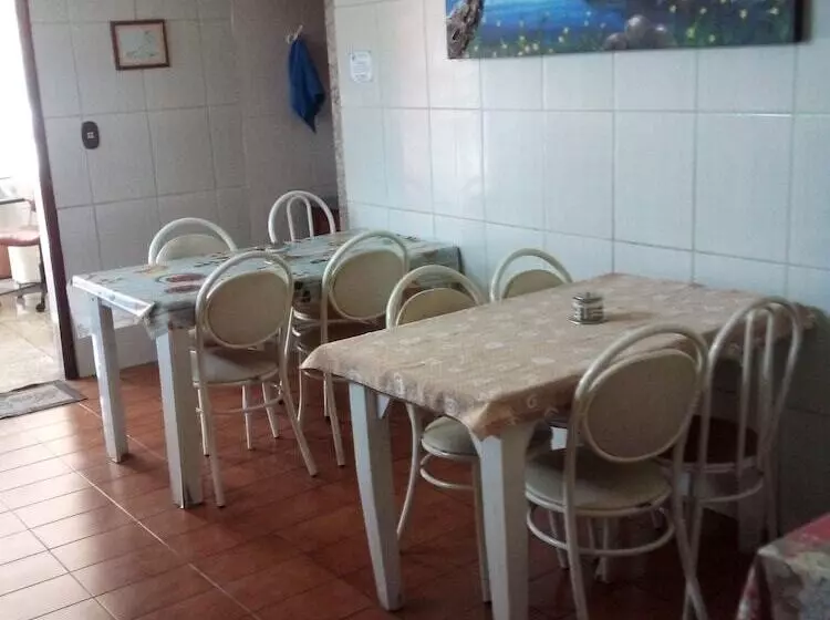 ホテル Pousada Chic