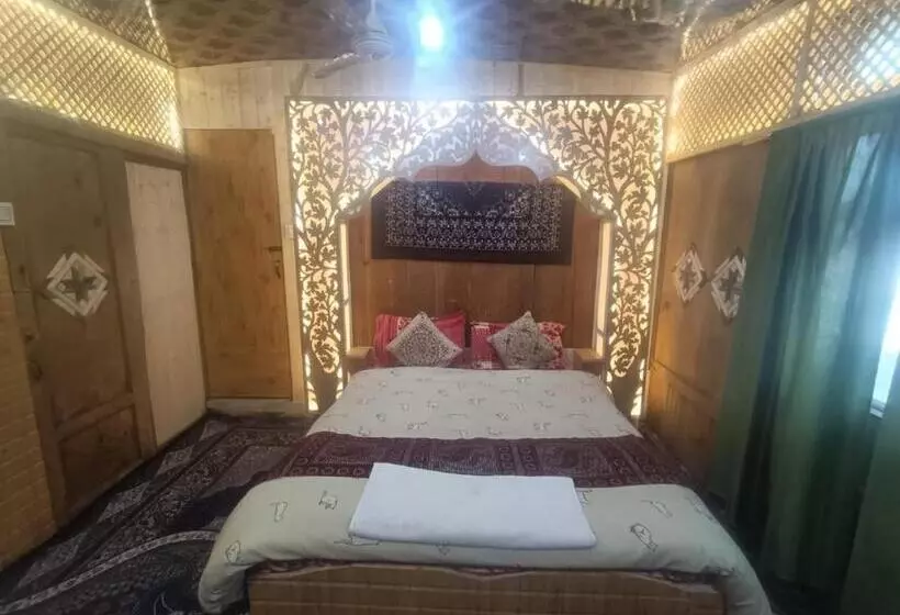 ホテル Shamus Maqbool Group Of Houseboat